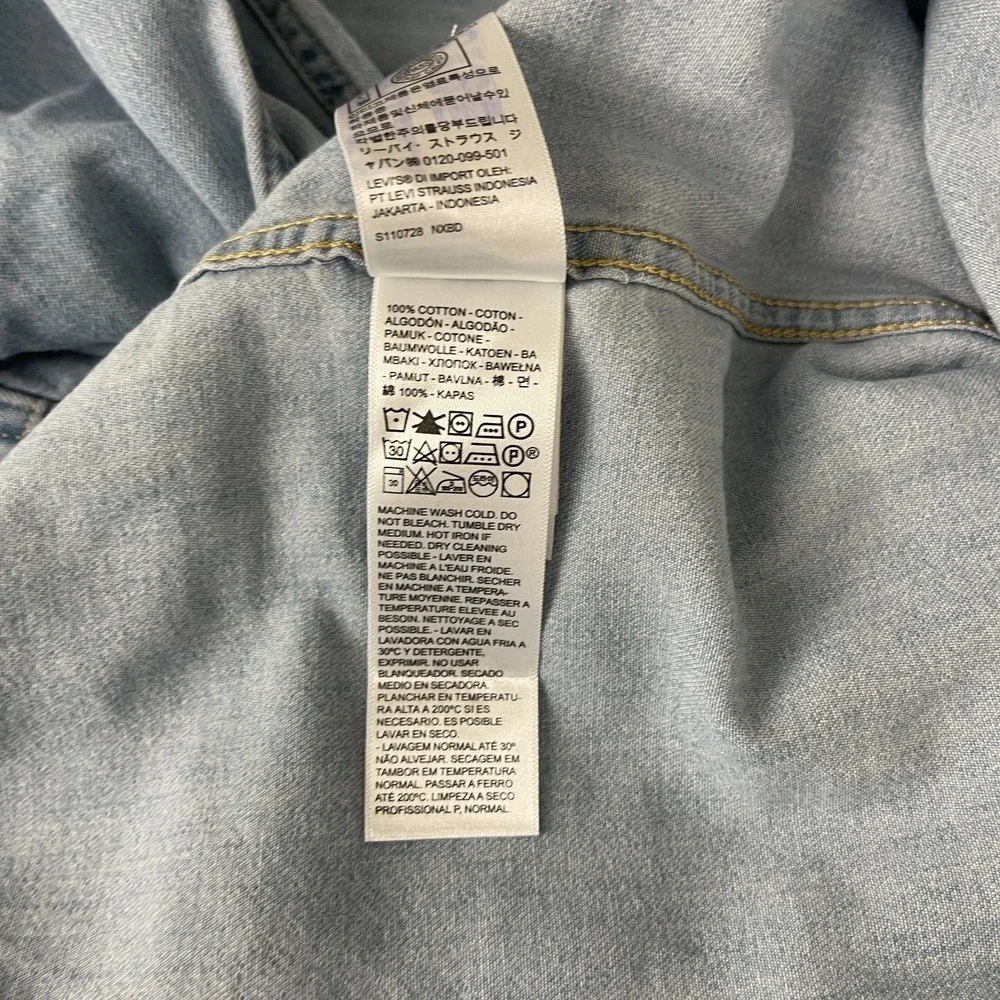 Levis Shirt Mens Small Blue Denim The Western Pearl Snap Yoke Cowboy Ranch Rodeo